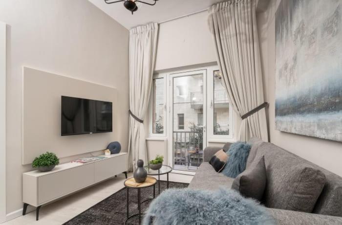 Ben Yehuda, 3 Lovely Flats In The Same Building エルサレム エクステリア 写真